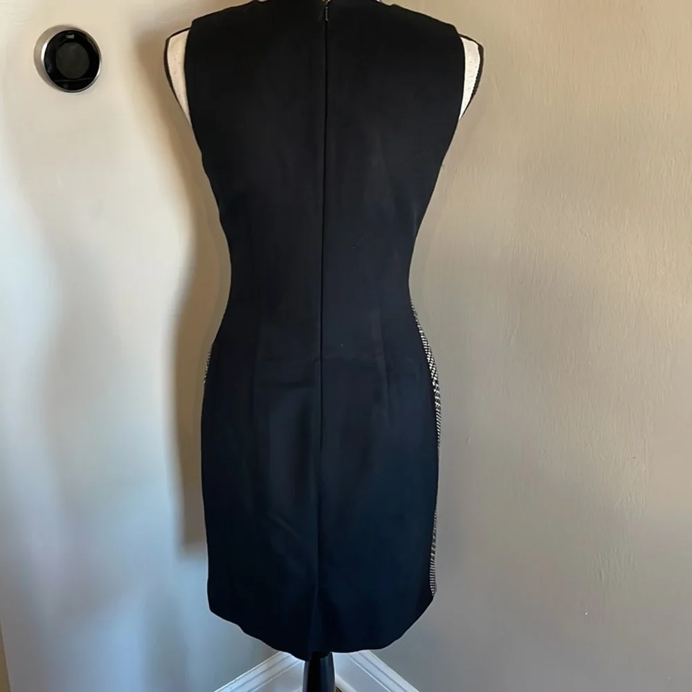 J. McLaughlin wool dress perfect - Picture 6 of 8
